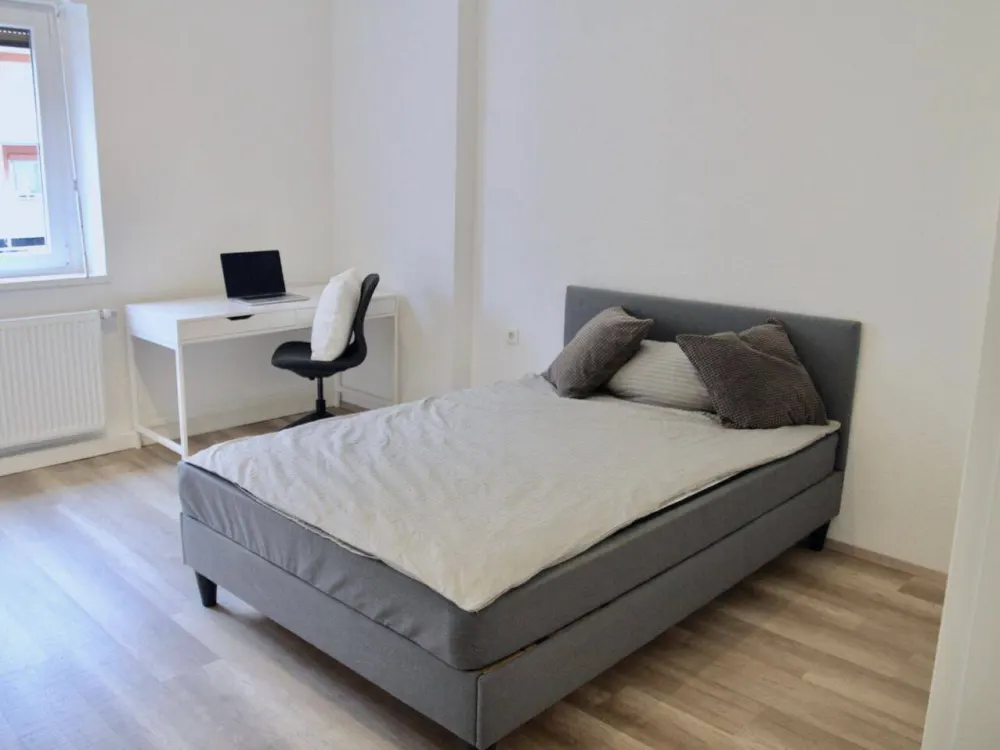 Zentrumsnah, Modern & Möbliert! Exklusive 3er WG