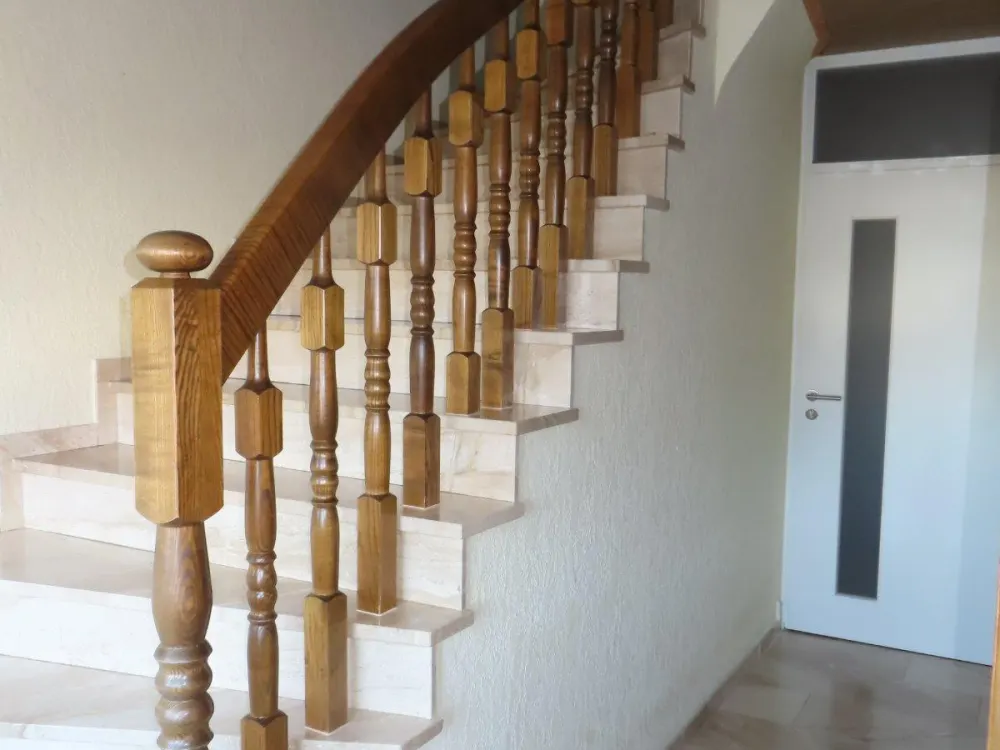 Wohnung mit 3 Z/K/B und geschlossener Loggia