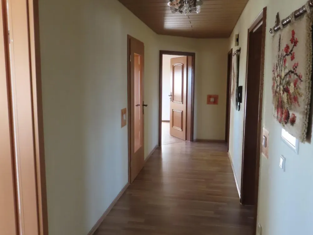 Wohnung mit 3 Z/K/B und geschlossener Loggia