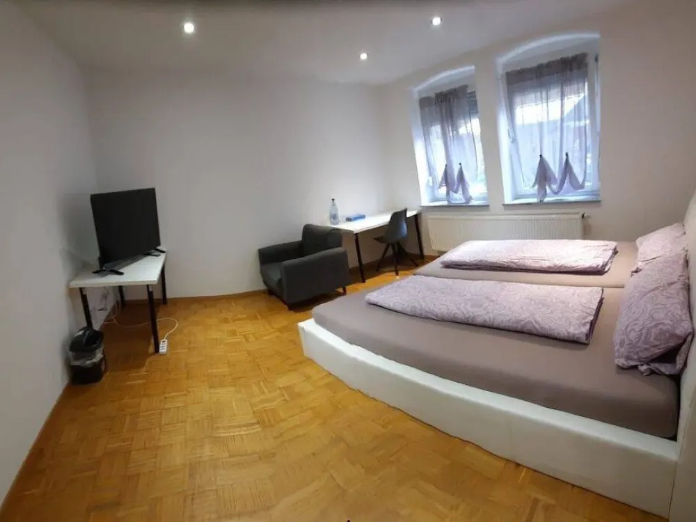 Wohnen auf Zeit mieten in Stuttgart West - Zimmer frei