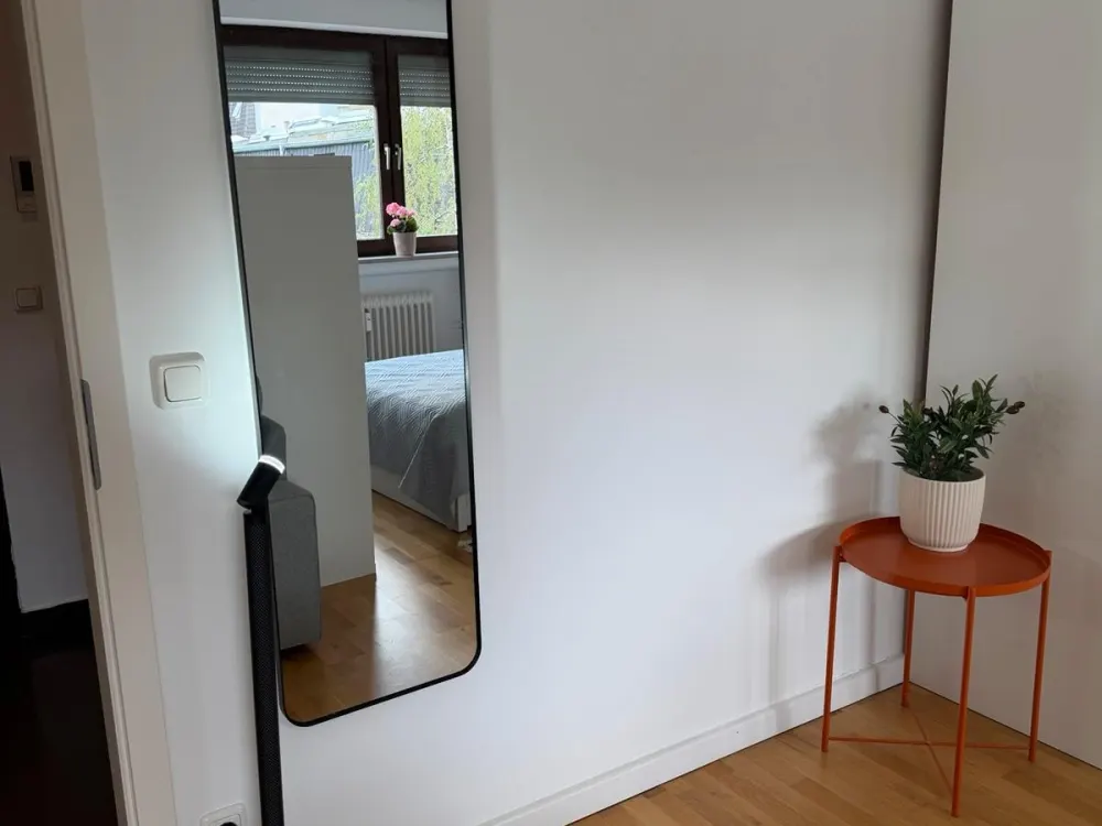 Möbilierte 1-Zimmer Wohnung, Niederrad, 38 m², 1.450 €, mit W-lan