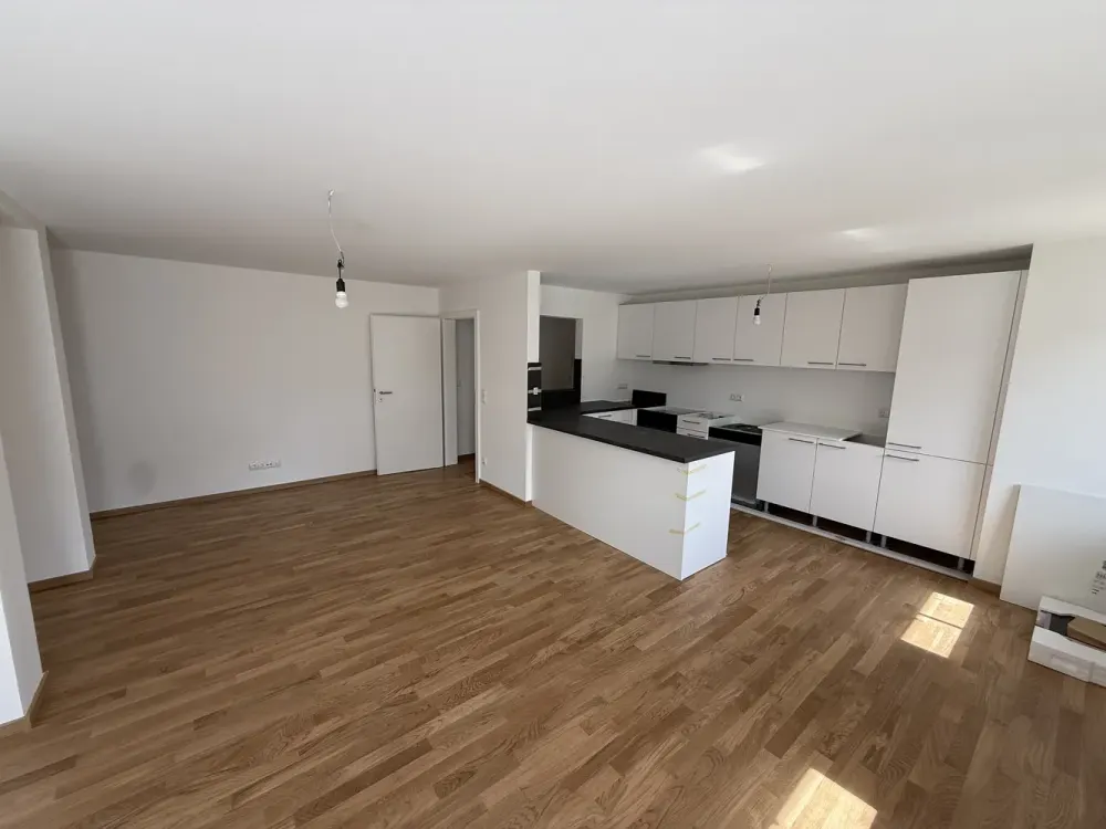 Neu renovierte 3 Zi.-Whg. im Herzen Grünwalds