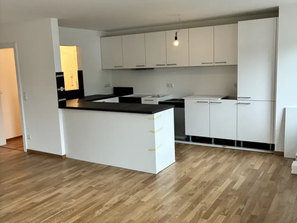 Neu renovierte 3 Zi.-Whg. im Herzen Grünwalds