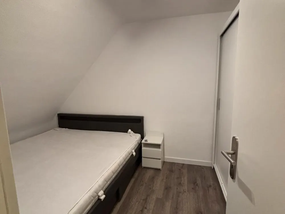 Spacious 3-Room Attic Apartment in Friedrichsdorf-Köppern