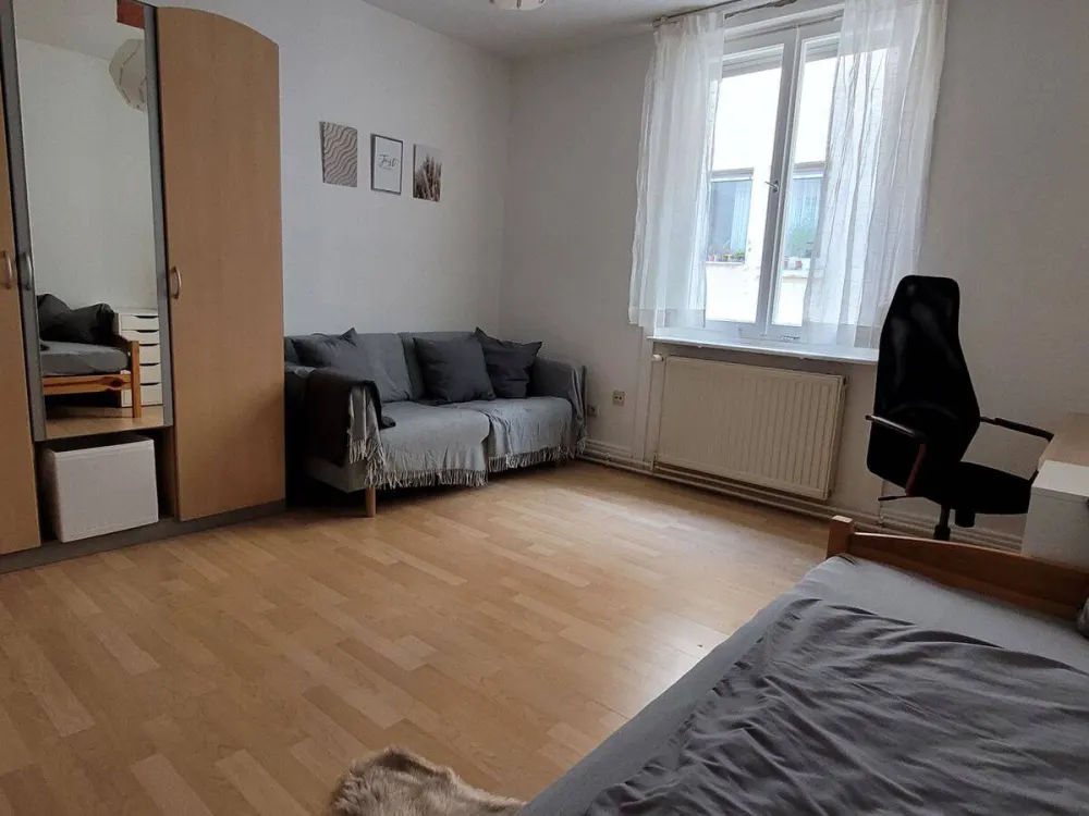 möbliertes WG Zimmer Stuttgart West für Wohnen auf Zeit ab 1 Monat