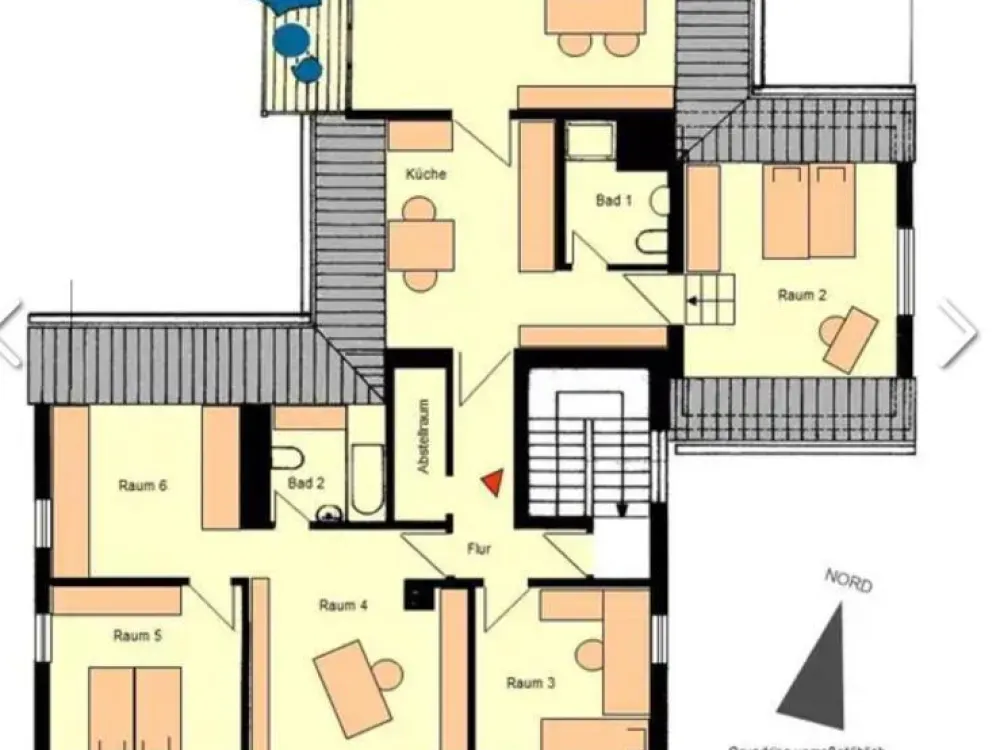WG-Zimmer in großzügiger Dachgeschosswohnung