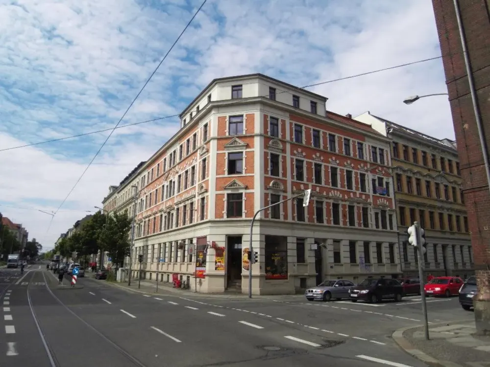 Auf gute Nachbarschaft: familienfreundliche 6-Zi.-Wohnung