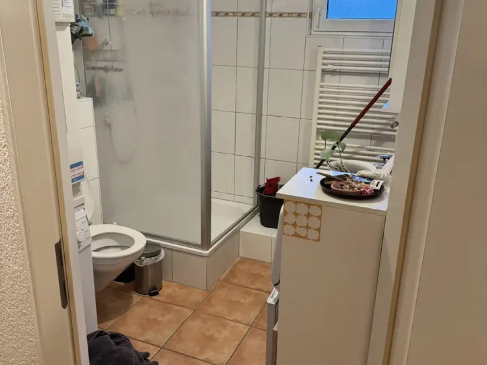 Kompakt wohnen in Friedrichshafen: Ein-Zimmer-Apartment mit Stellplatz