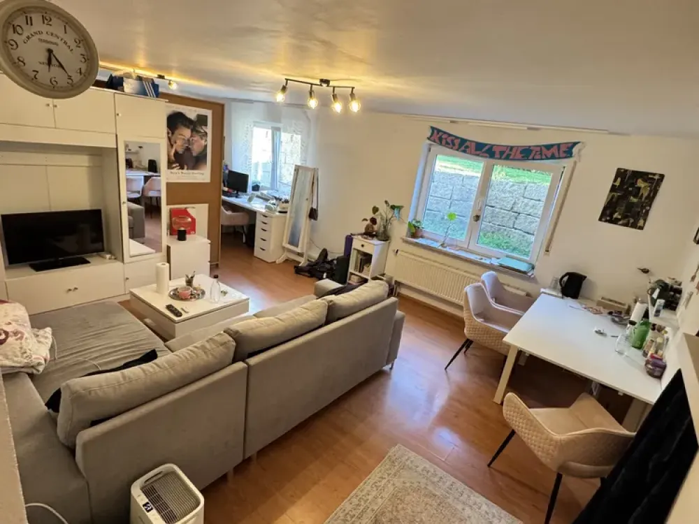 Kompakt wohnen in Friedrichshafen: Ein-Zimmer-Apartment mit Stellplatz