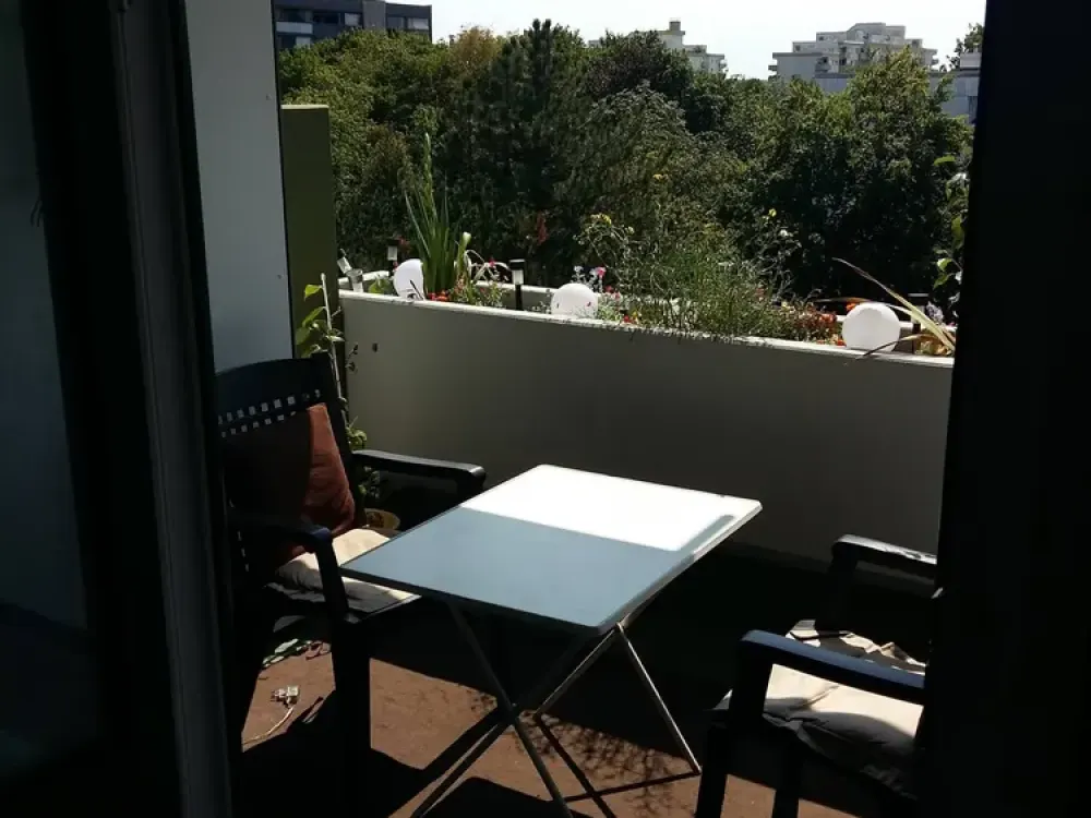 Möbilierte 2-Zi.-Wohnung mit Südbalkon, sep. Sauna, EBK in München