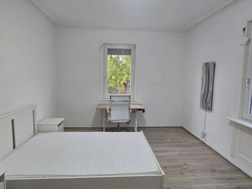 1-Zimmer in ruhiger 3er WG mit gehobener Ausstattung in Stuttgart-Bad Cannstatt