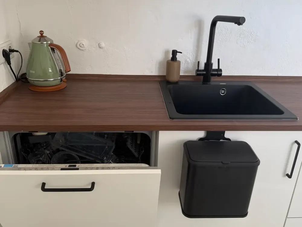 Bright 3-Room Apartment in Munich Aubing with Good Connections