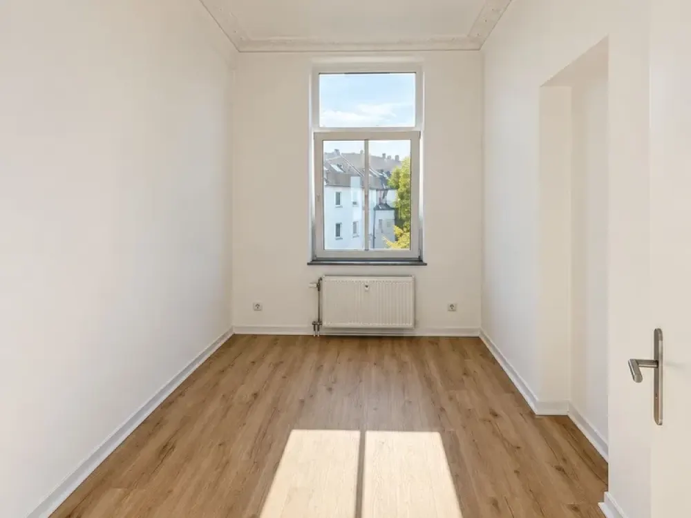 Zentrale 3-Zimmer-Wohnung mit großzügigem Schnitt & Balkon in Krefeld
