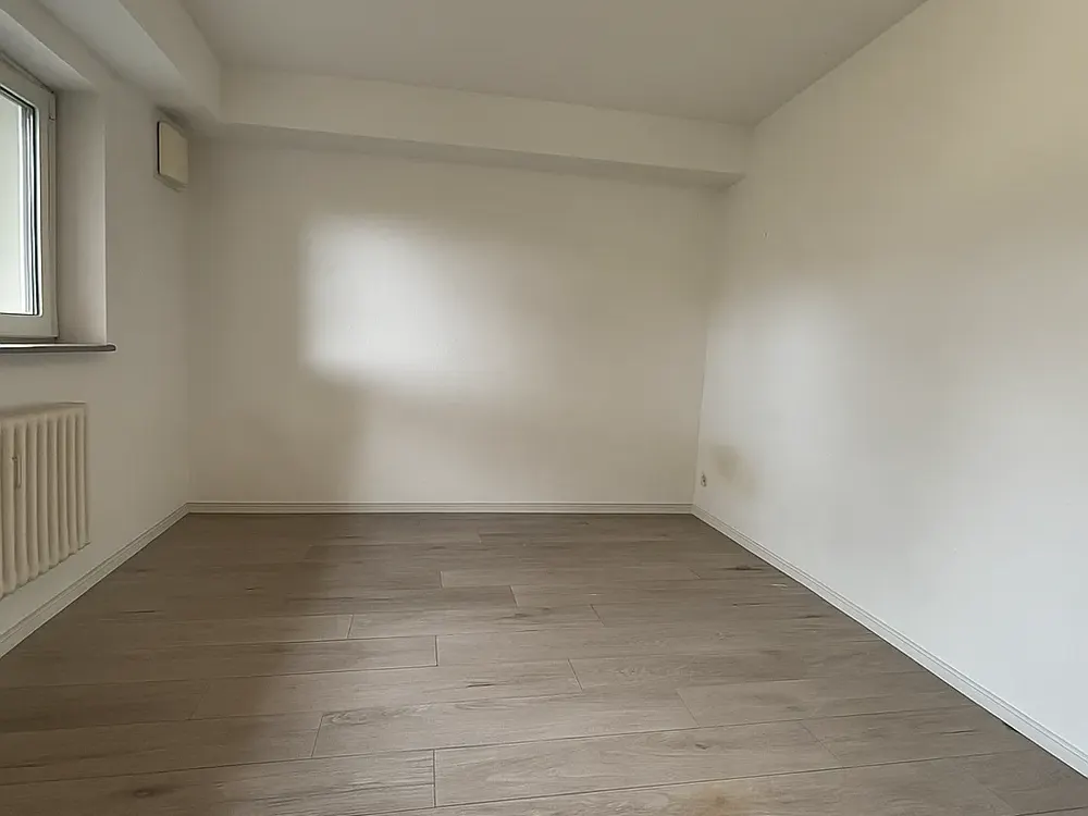Moderne 3-Zimmer-Souterrainwohnung in Köln-Merkenich