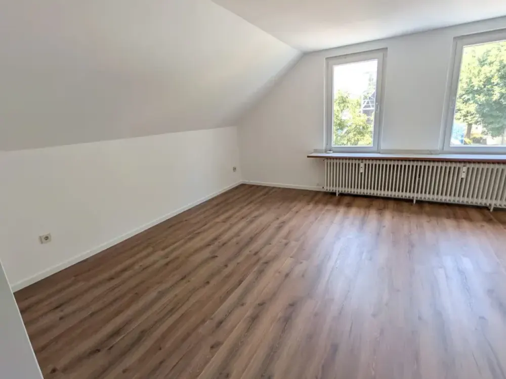 +++ Schöne renovierte 52 m² 2-Zimmer DG-Wohnung in Aplerbeck +++