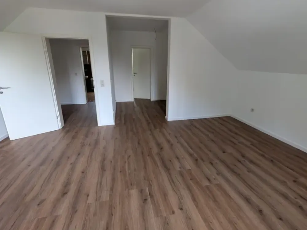 +++ Schöne renovierte 52 m² 2-Zimmer DG-Wohnung in Aplerbeck +++