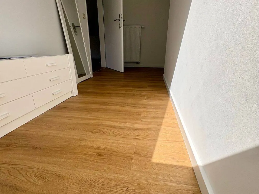 Helle und geräumige 2-Zimmer-Wohnung in HH Niendorf, Erstbezug nach Sanierung