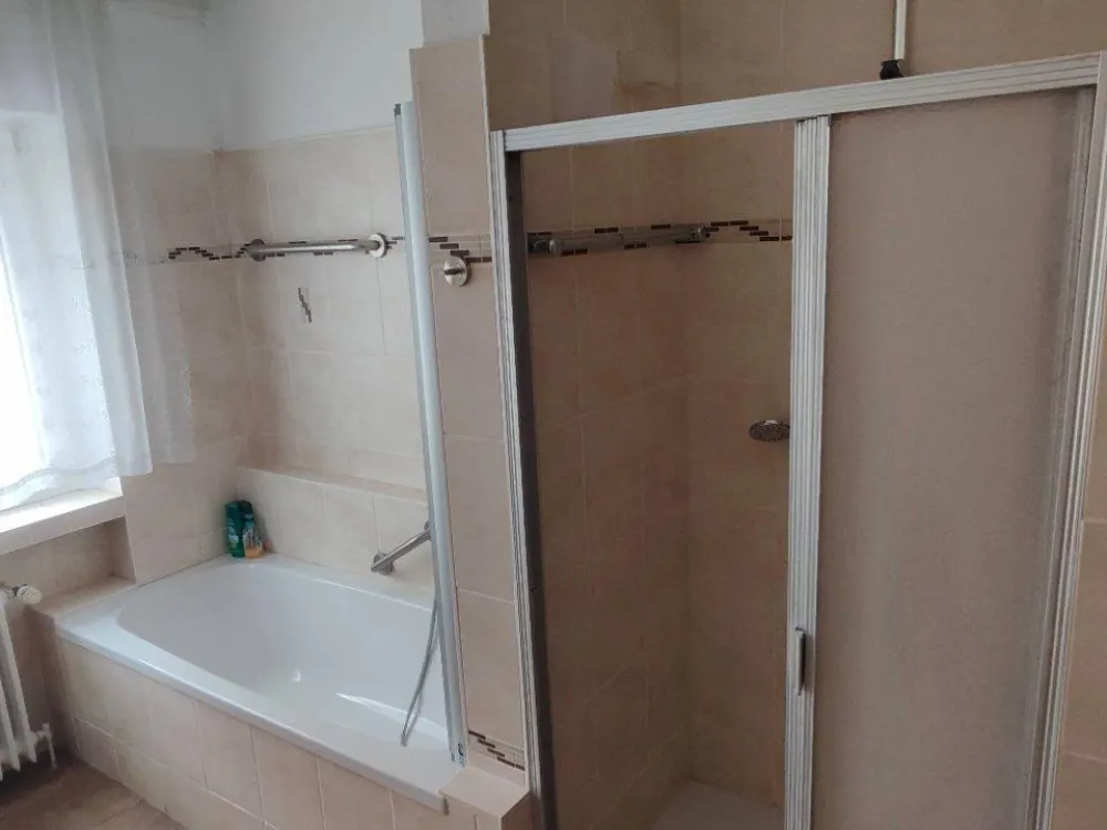 2 Zimmer Wohnung, großer Süd-Balkon, Hofheim Marxheim