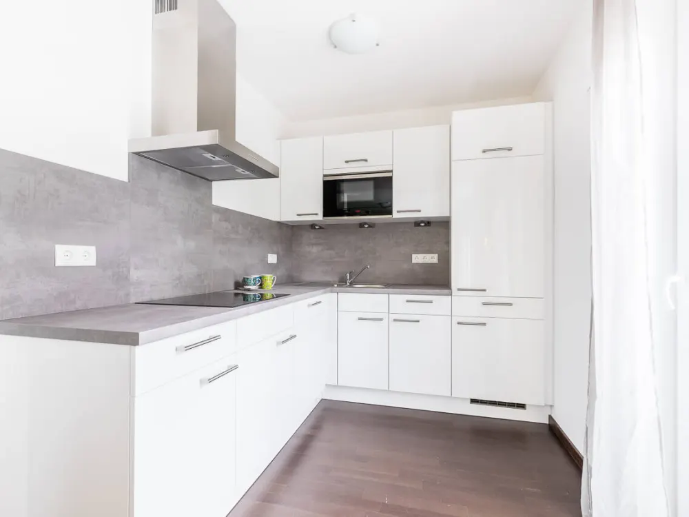 Großzügig und möbliert: 2-Zimmer-Wohnung im elevon