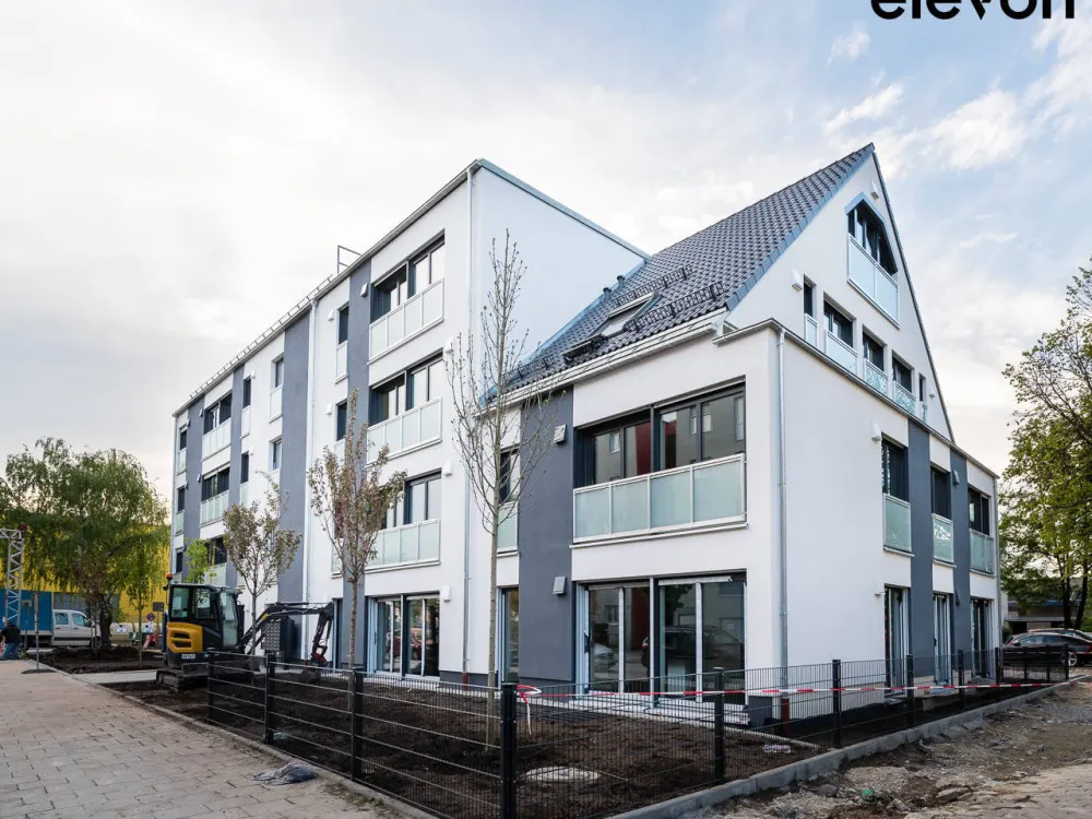 Großzügig und möbliert: 2-Zimmer-Wohnung im elevon