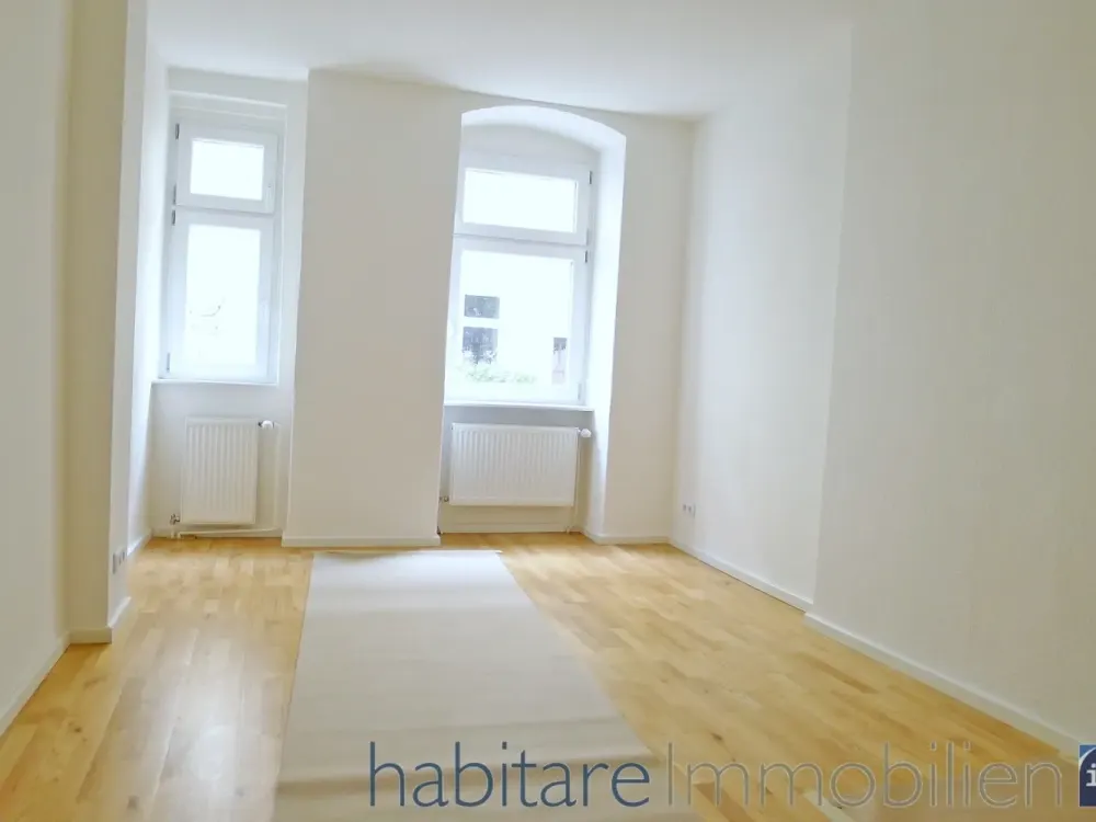 Modernisierte Komfortwohnung mit Parkett und Wannenbad - beliebte Karl-Kunger-Straße!