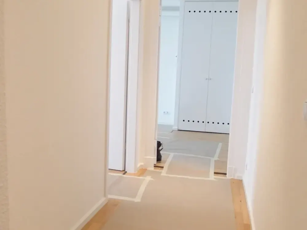 Modernisierte Komfortwohnung mit Parkett und Wannenbad - beliebte Karl-Kunger-Straße!