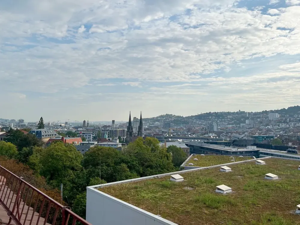 - Begehrte Stadtwohnlage am Fuße der Karlshöhe - Exklusive Dachgeschoss-Residenz mit Wohnkomfort