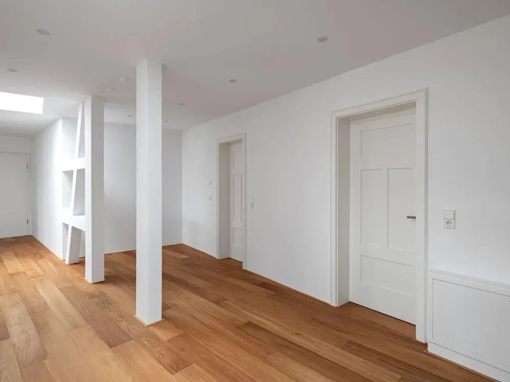 - Begehrte Stadtwohnlage am Fuße der Karlshöhe - Exklusive Dachgeschoss-Residenz mit Wohnkomfort