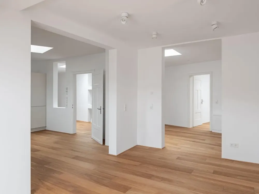 - Begehrte Stadtwohnlage am Fuße der Karlshöhe - Exklusive Dachgeschoss-Residenz mit Wohnkomfort