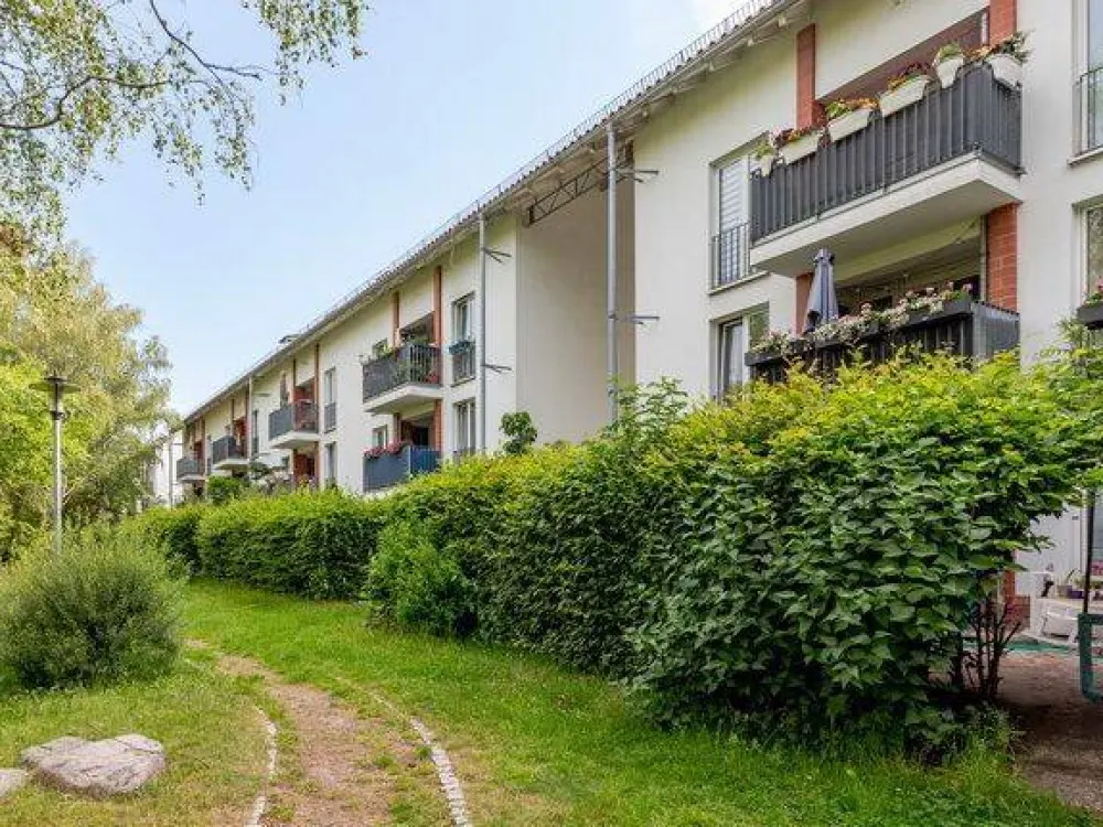 *WBS Schwerbehinderte/Rollstuhlfahrer*2-Zi-Wohnung mit Einbauküche und Mietergarten