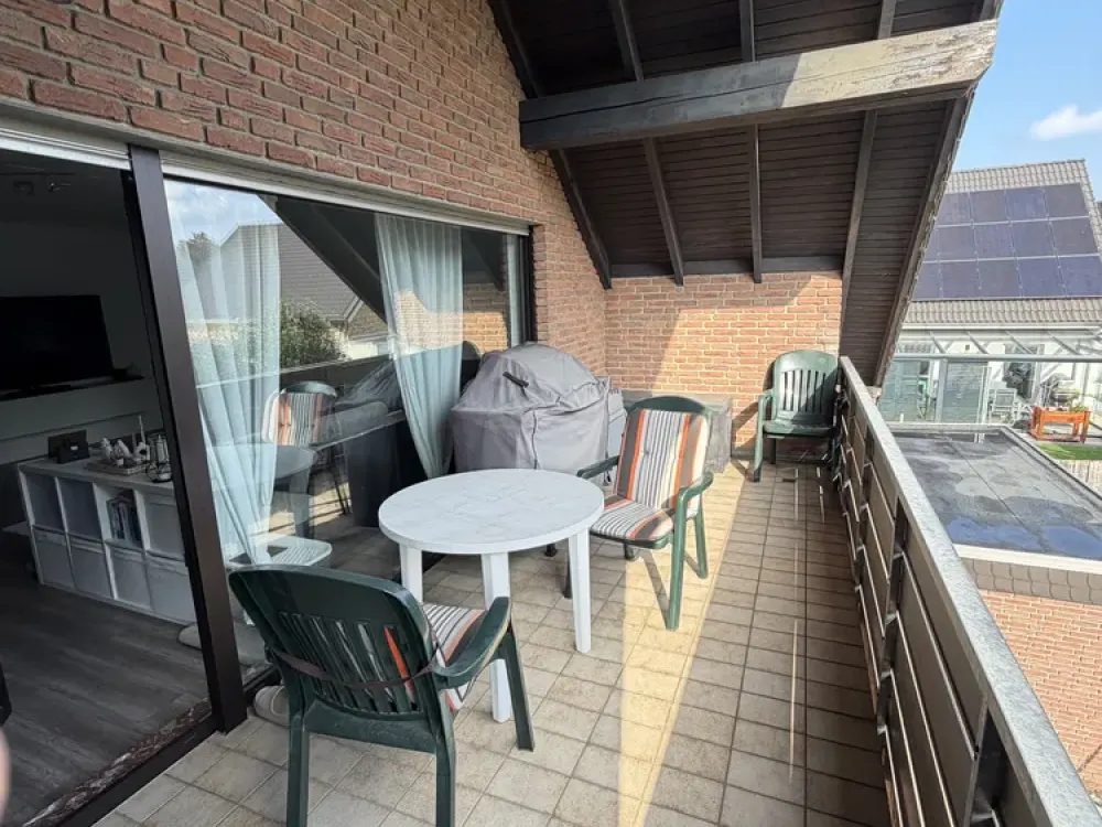 Einliegerwohnung mit EBK/Stellplätzen/Loggia