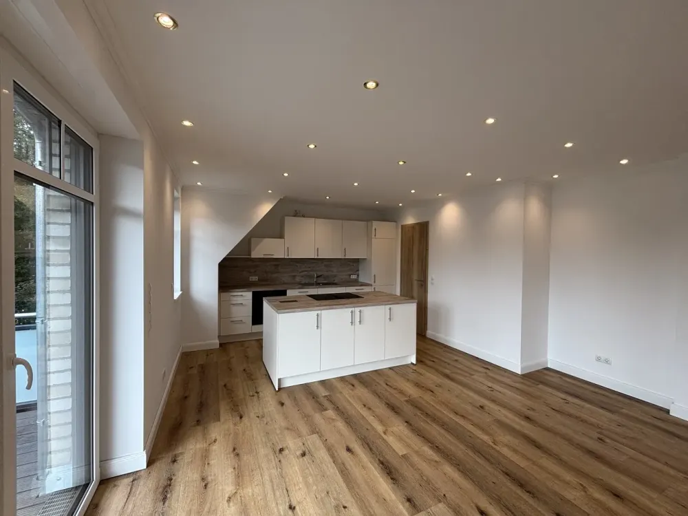 Hochwertige 4,5-Zimmer-Maisonettewohnung mit moderner Ausstattung in Hamburg-Eidelstedt