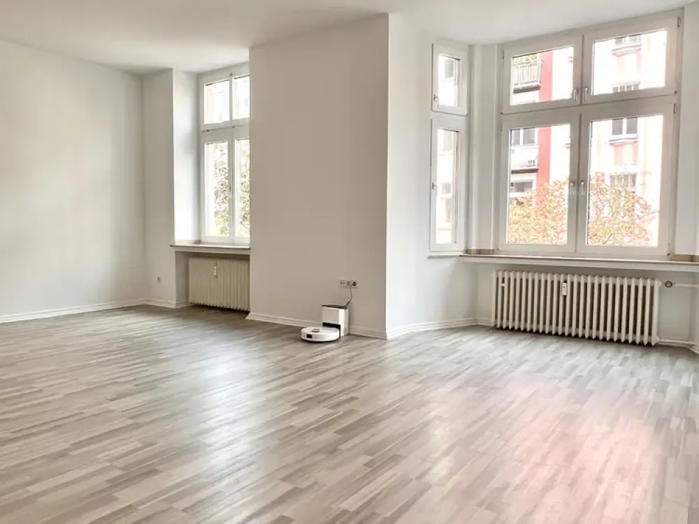 BEL ETAGE، شقة قديمة ذات غرفتين واسعة بالقرب من فويرستنبلاتز