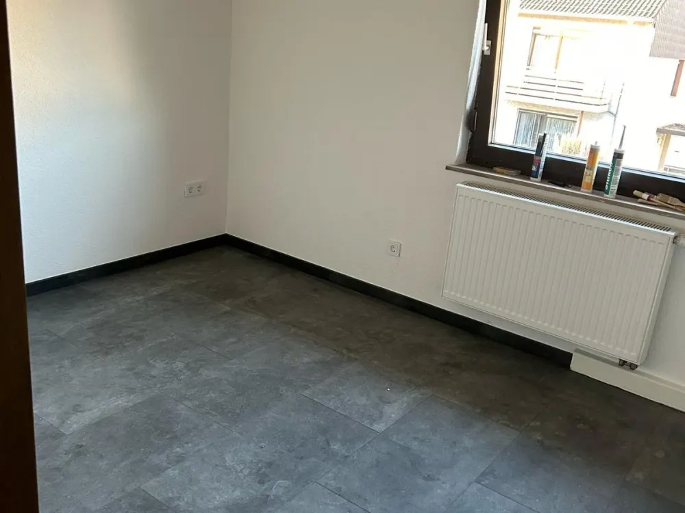 Renovierte 3-Zimmer Wohnung in 1OG Neunkirchen/ Furpach