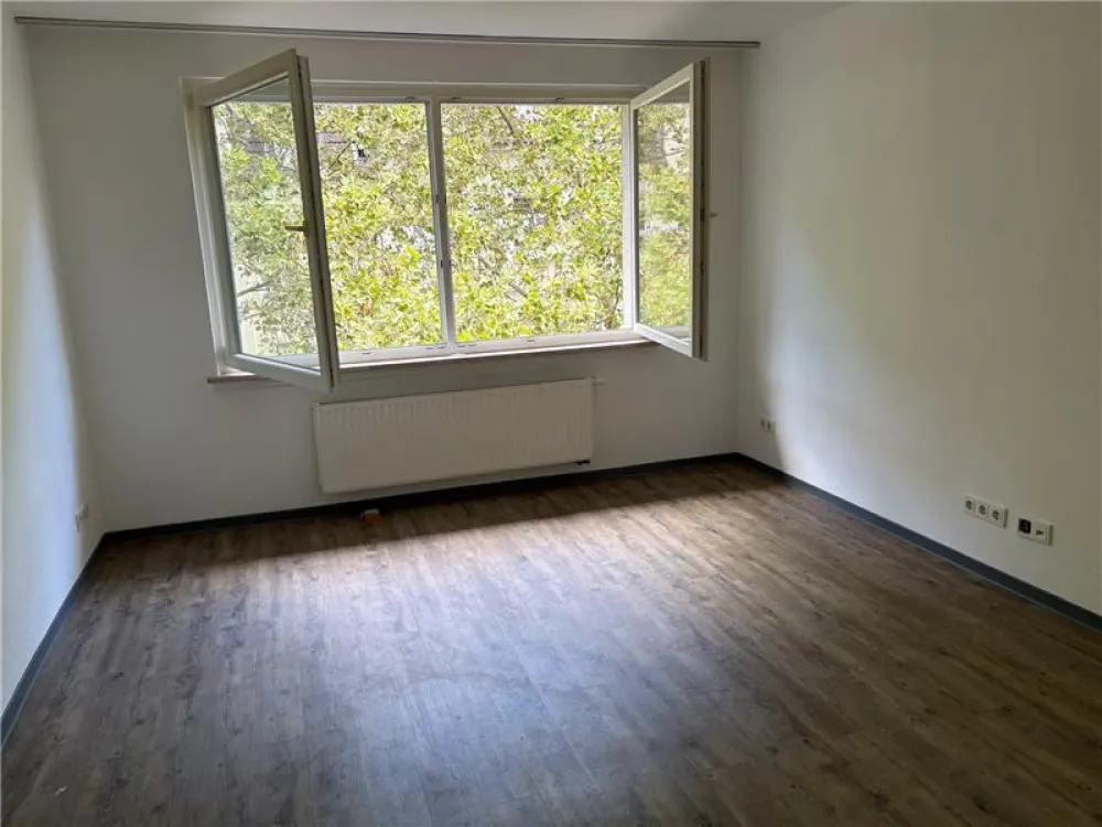 Schöne zwei Zimmer Wohnung mit Balkon in Dortmund Schillerstr.