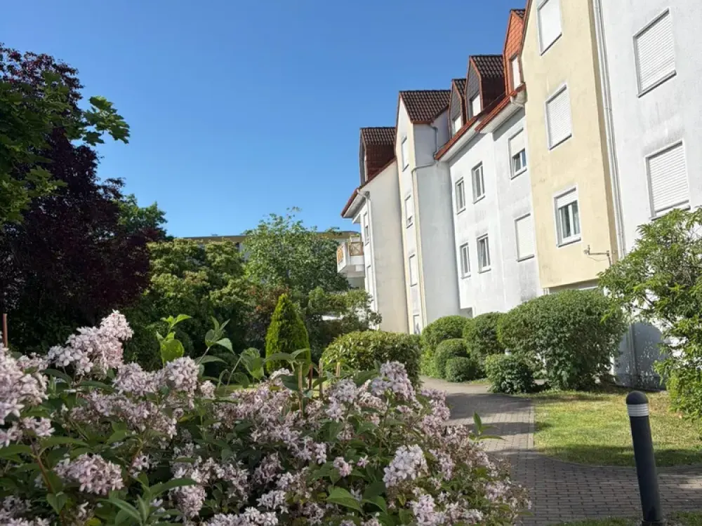 Helle 3-Zimmer-Wohnung im 2. OG mit Balkon in Dietzenbach