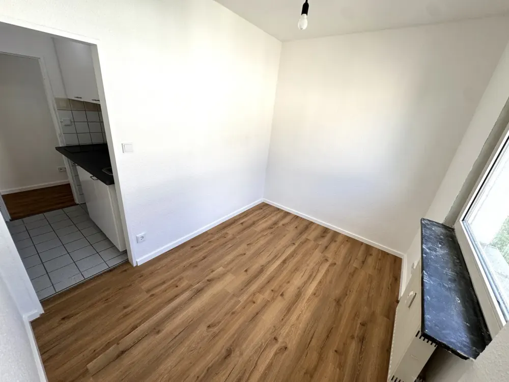 Helles 1,5-Zi-Apartment mit Pantry-Küche am Schweizer Platz