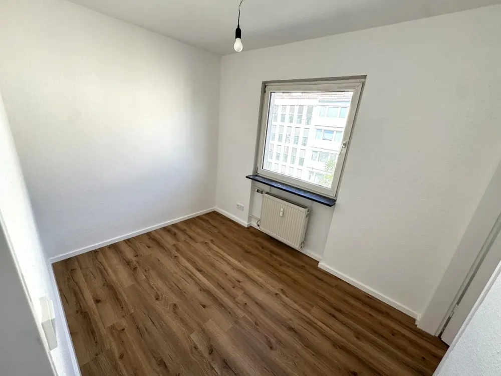 Helles 1,5-Zi-Apartment mit Pantry-Küche am Schweizer Platz