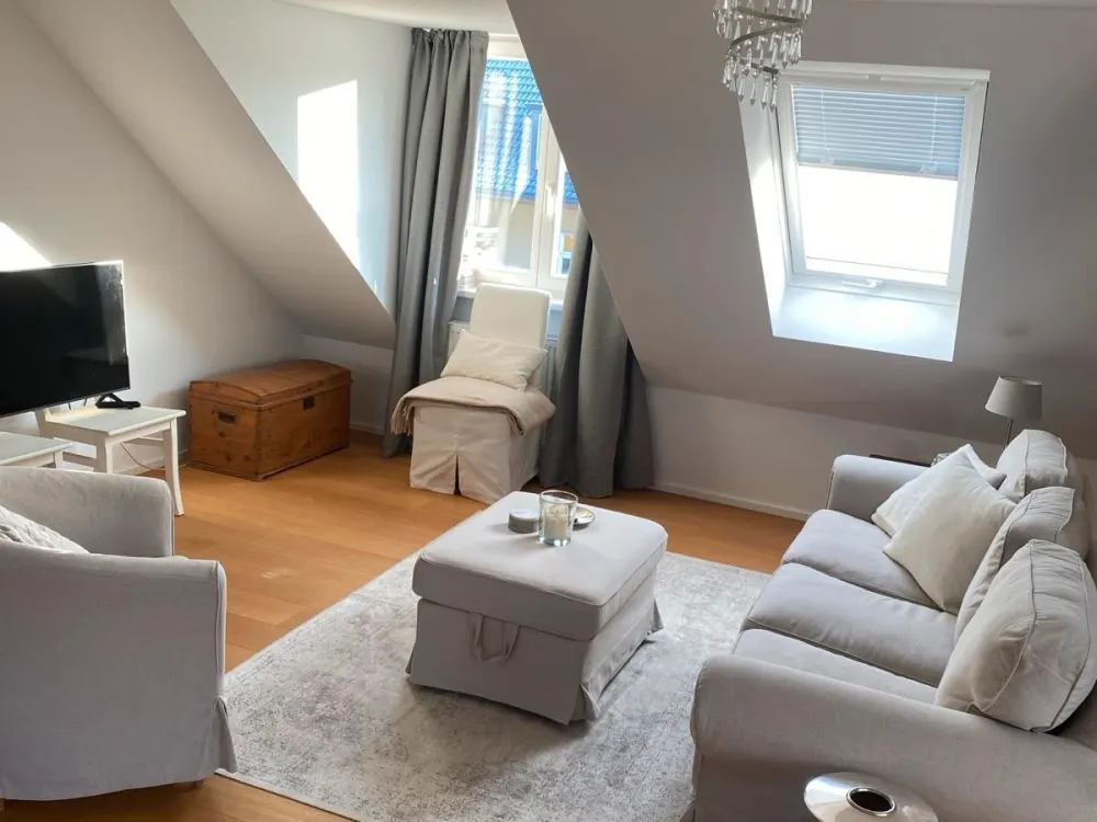 Wunderschöne DG Wohnung in Blankenese *Nachmieter*in gesucht*