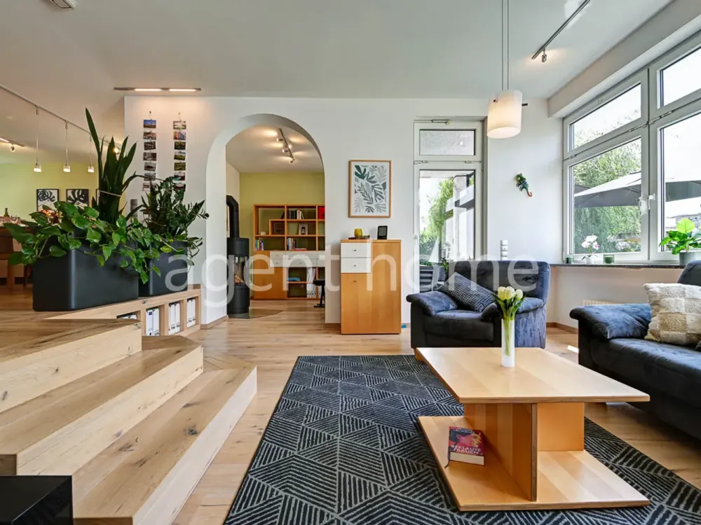 MÖBLIERT - FAMILY HOME - Gemütliches Haus mit Terrasse und Garten
