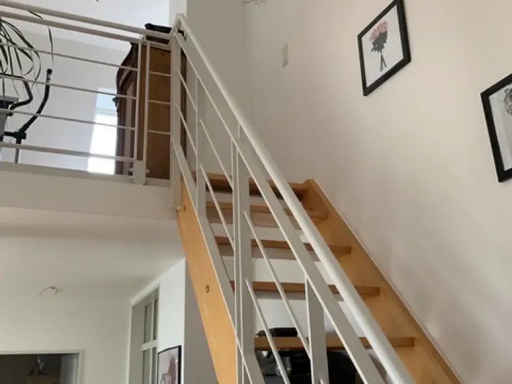 Helle 2,5-Zimmer-Dachgeschosswohnung mit Empore und Dachbalkon in Solingen-Ohligs