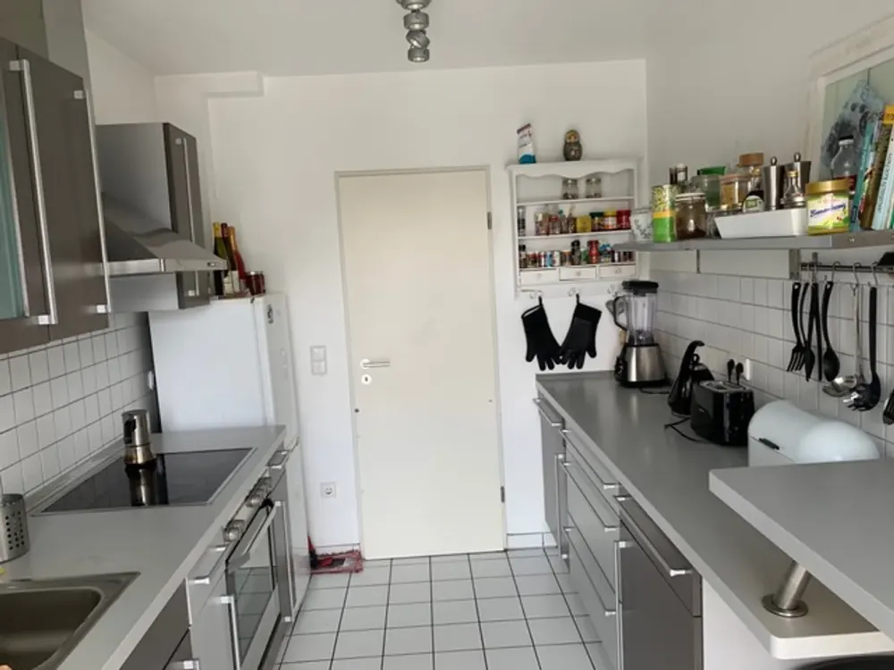 Helle 2,5-Zimmer-Dachgeschosswohnung mit Empore und Dachbalkon in Solingen-Ohligs