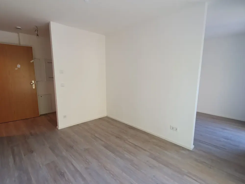Charmante 1,5-Zi.-Wohnung mit Terrasse in München-Trudering