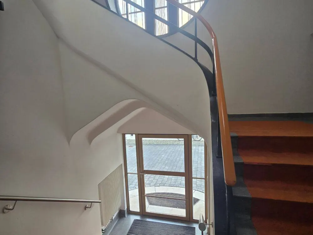 Sehr exklusive 3 - Zimmerwohnung mit Terrasse und Pkw - Stellplatz !!!