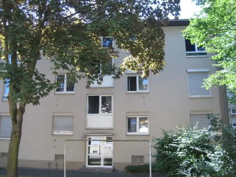 Sanierte 3 Zimmerwohnung mit Balkon