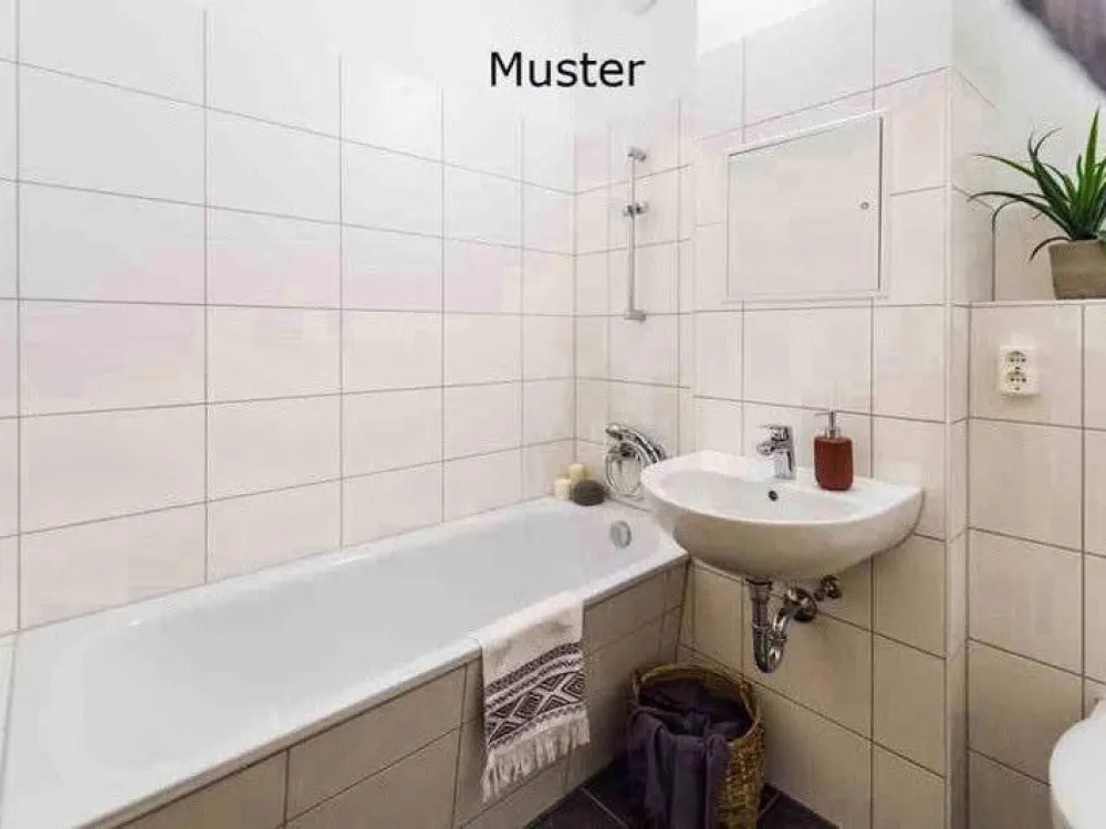ONLY WITH RESIDENTIAL ELIGIBILITY CERTIFICATE 3-Room Apartment on the Ground Floor with Balcony in Oberreut