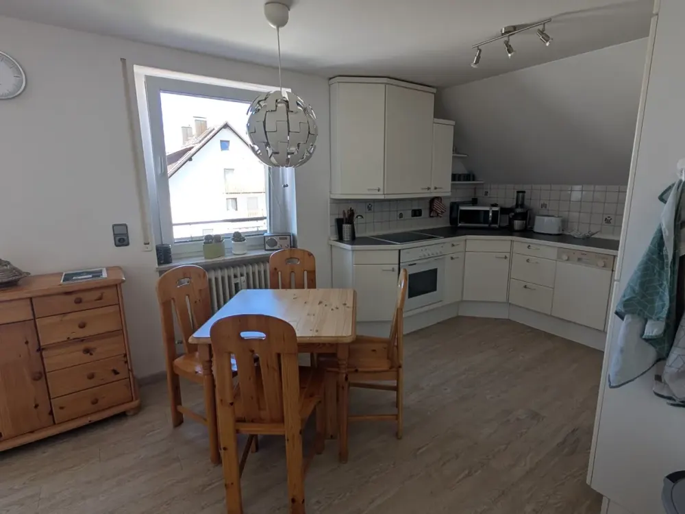 Attraktive Dachgeschosswohnung mit Studio
