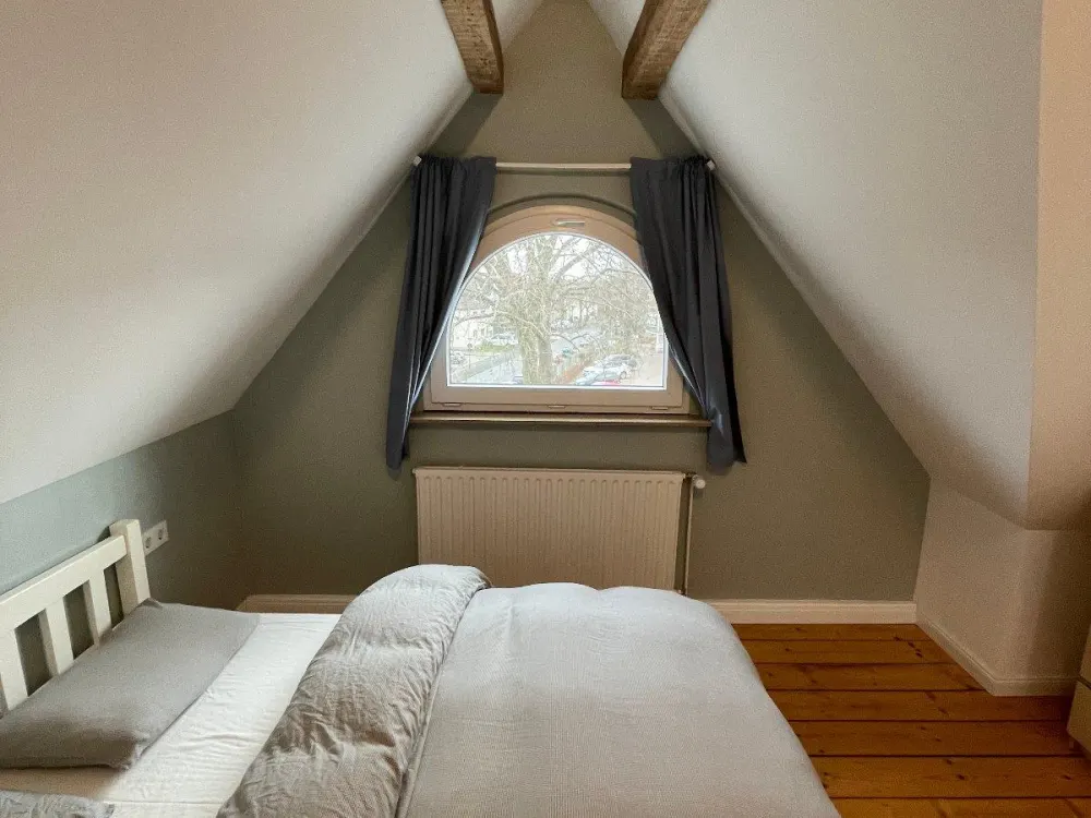 Möblierte Wohnung in Jugendstilvilla, nur Okt & Nov, befristet!