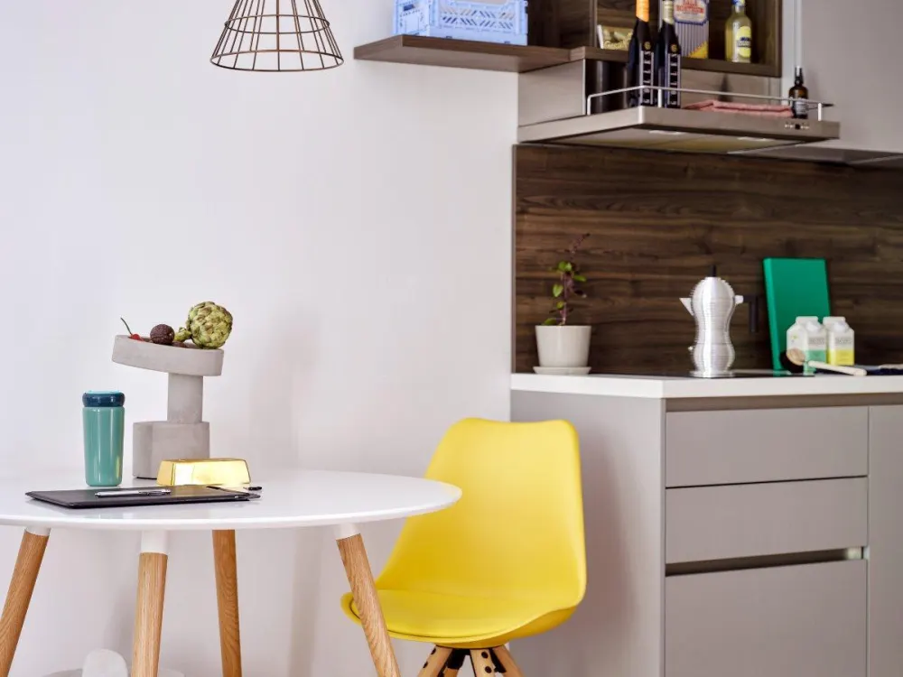 Fully Furnished Apartment in Berlin Charlottenburg, 2-6 Month Stays B2