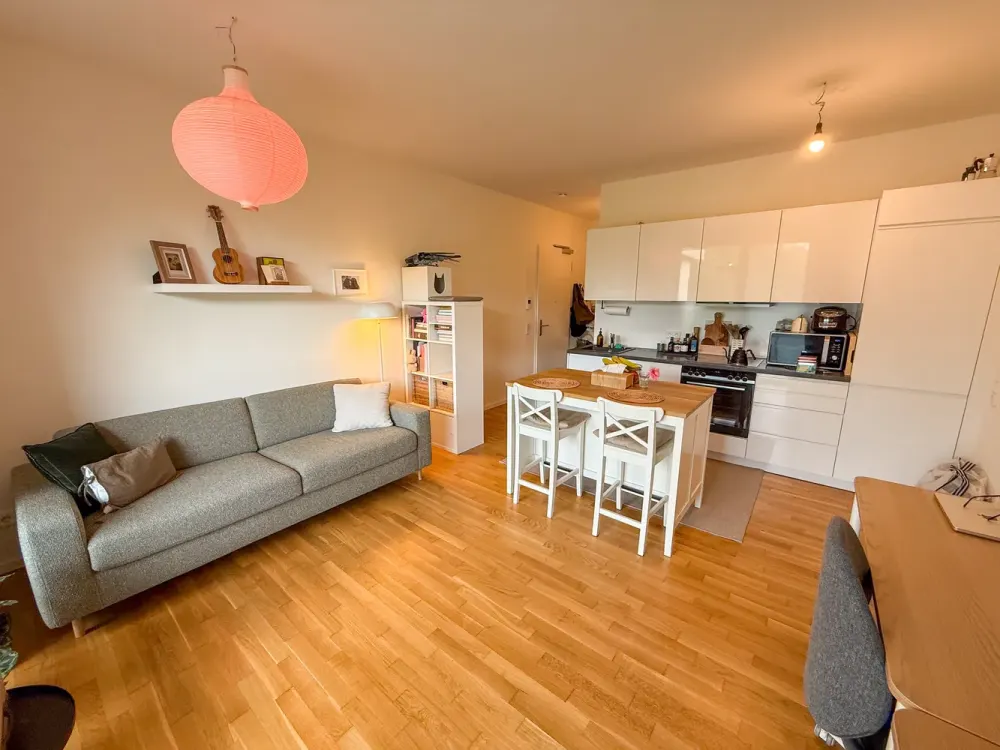 Moderne 2-Zimmer-Wohnung in Berlin-Mitte mit großem Balkon & Fernsehturmblick